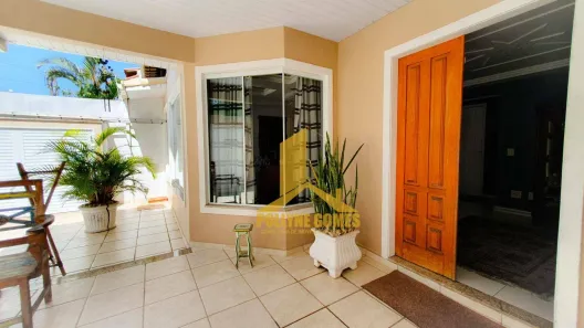 Casa com 4 Quartos para venda ou aluguel, 360m² no Jardim Excelsior, Cabo Frio