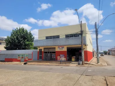 Prédio Inteiro com 1 Quarto à venda, 250m² no Ceilândia Norte, Brasília