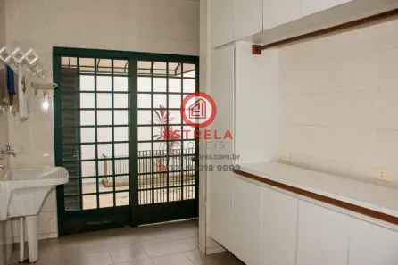 Casa com 4 Quartos para venda ou aluguel, 298m² no Jardim Flórida, Jacareí