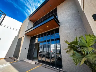 Galpão / Depósito / Armazém com 2 Quartos à venda, 352m² no Santa Maria, Uberaba