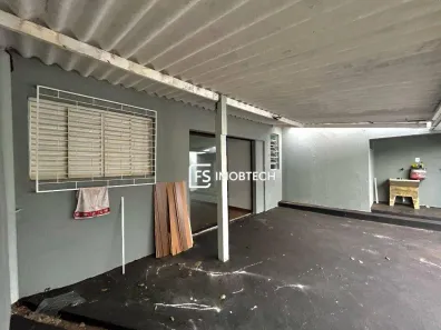 Casa com 2 Quartos para alugar, 96m² no Santos Dumont, Londrina
