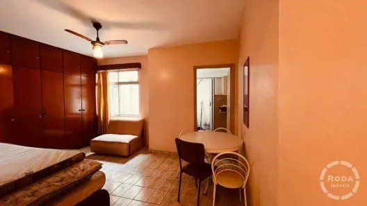 Kitnet para alugar, 40m² no Gonzaga, Santos