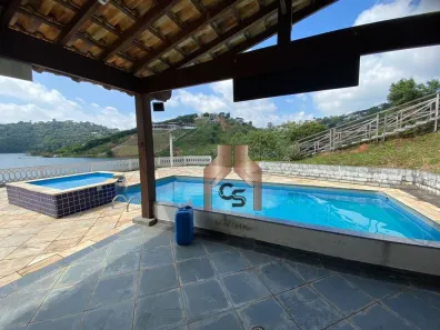 Fazenda / Sítio / Chácara com 3 Quartos à venda, 180m² no , Igaratá