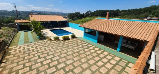 Fazenda / Sítio / Chácara com 3 Quartos à venda, 711m² no , Mairinque