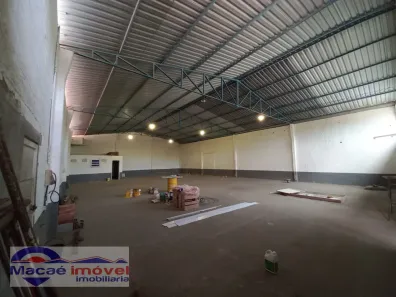 Galpão / Depósito / Armazém para alugar, 500m² no Granja dos Cavaleiros, Macaé