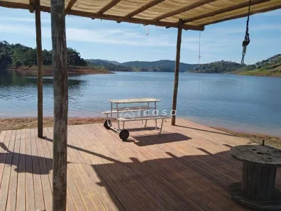 Fazenda / Sítio / Chácara com 3 Quartos à venda, 4000m² no , Igaratá