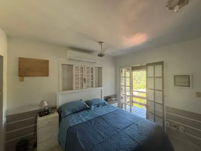 Casa de Condomínio com 4 Quartos à venda, 246m² no Badu, Niterói