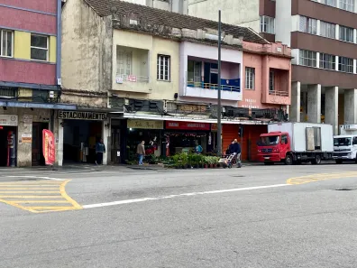 Loja / Salão / Ponto Comercial para alugar, 240m² no Centro, Petrópolis
