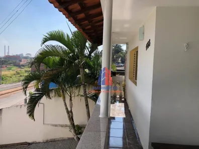 Sobrado com 3 Quartos à venda, 184m² no Vila Cordenonsi, Americana