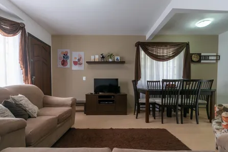 Sobrado com 3 Quartos à venda, 191m² no Cambuí, Campo Largo