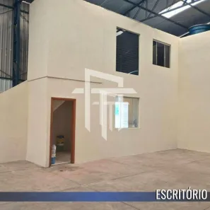 Galpão / Depósito / Armazém para venda ou aluguel, 320m² no Distrito Industrial, Poços de Caldas