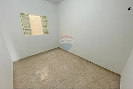 Casa com 3 Quartos para alugar, 80m² no Samambaia Norte, Brasília