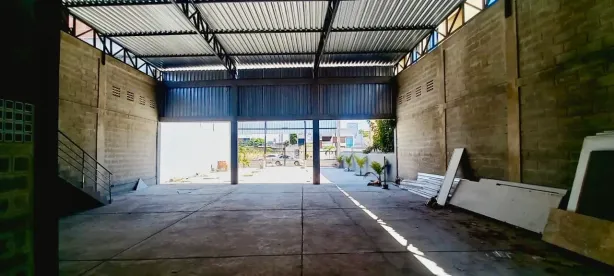 Galpão / Depósito / Armazém para alugar, 14m² no Atlântica, Rio das Ostras