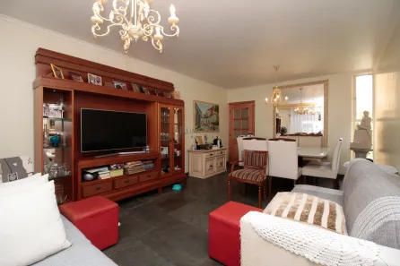 Casa com 3 Quartos para alugar, 200m² no Jardim Bélgica, São Paulo