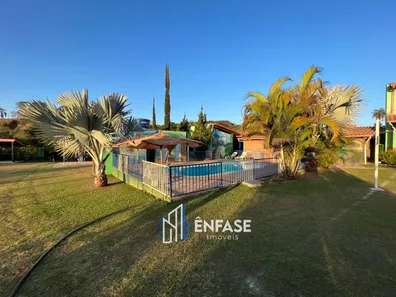 Fazenda / Sítio / Chácara com 9 Quartos à venda, 5600m² no São José, São Joaquim de Bicas
