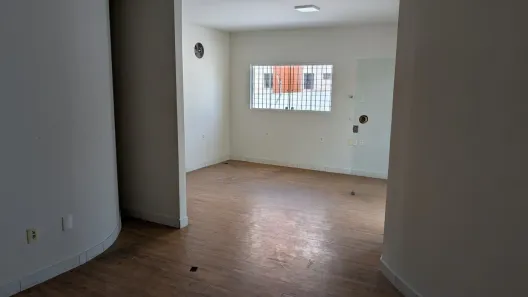 Galpão / Depósito / Armazém à venda, 800m² no Ipês, João Pessoa