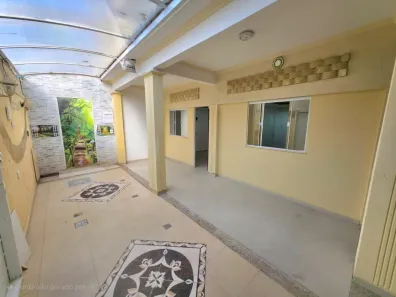 Casa com 3 Quartos à venda, 200m² no Comendador Soares, Nova Iguaçu