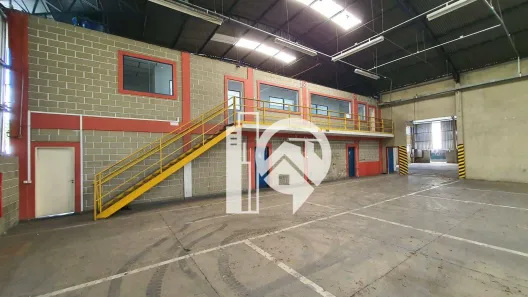 Galpão / Depósito / Armazém para venda ou aluguel, 5267m² no Parque Empresarial Santa Rita, Pindamonhangaba