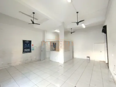 Loja / Salão / Ponto Comercial para alugar, 30m² no Vila São Paulo, Araçatuba