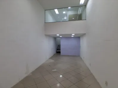 Loja / Salão / Ponto Comercial à venda, 38m² no Centro, Nova Iguaçu