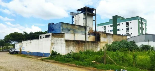 Casa Comercial à venda, 431m² no Parque São Caetano, Campos dos Goytacazes