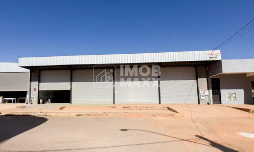 Galpão / Depósito / Armazém à venda, 330m² no Riacho Fundo II, Brasília