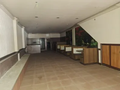 Loja / Salão / Ponto Comercial à venda, 180m² no Jardim Vinte e Cinco de Agosto, Duque de Caxias