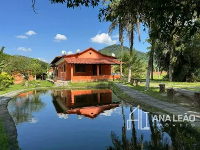 Fazenda / Sítio / Chácara com 3 Quartos à venda, 180m² no Parada Modelo, Guapimirim
