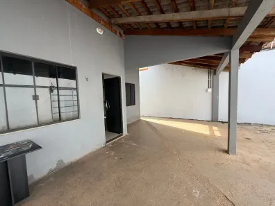 Casa com 3 Quartos para alugar, 42m² no , Parauapebas