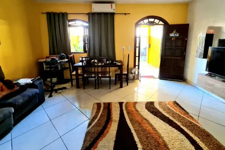 Casa de Condomínio com 4 Quartos à venda, 220m² no Cosmorama, Mesquita