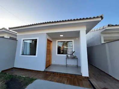 Casa com 2 Quartos para alugar, 81m² no Jardim Atlântico Leste (Itaipuaçu), Maricá