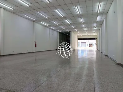Prédio Inteiro para alugar, 1074m² no Centro, Atibaia