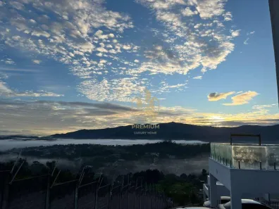 Casa de Condomínio com 3 Quartos à venda, 150m² no Jardim Estância Brasil, Atibaia