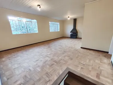 Casa com 3 Quartos para alugar, 230m² no Campina do Siqueira, Curitiba