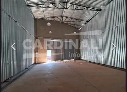 Galpão / Depósito / Armazém para venda ou aluguel, 134m² no Jardim São Gabriel, Araraquara