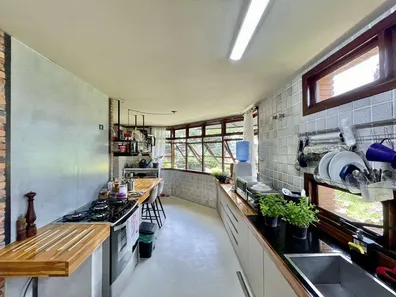 Casa de Condomínio com 5 Quartos para venda ou aluguel, 850m² no Nova Fazendinha, Carapicuíba