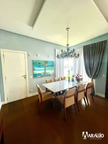 Casa com 3 Quartos para alugar, 220m² no Centro, Navegantes