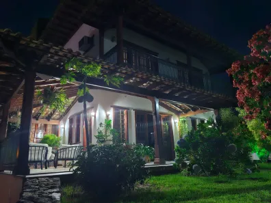 Casa com 5 Quartos à venda, 700m² no Parque Hotel, Araruama