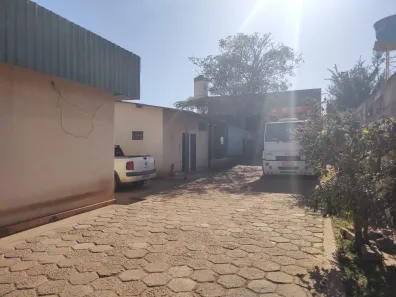Loja / Salão / Ponto Comercial à venda, 720m² no Setor Comercial, Senador Canedo