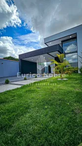 Casa com 3 Quartos à venda, 191m² no Setor Maysa, Trindade