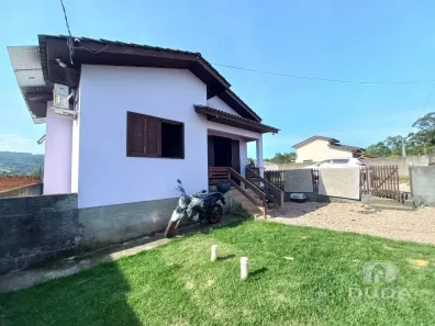 Casa com 2 Quartos para venda ou aluguel, 50m² no Vila Visconde, Criciúma