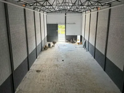 Galpão / Depósito / Armazém para alugar, 527m² no Jardim Jóia, Arujá