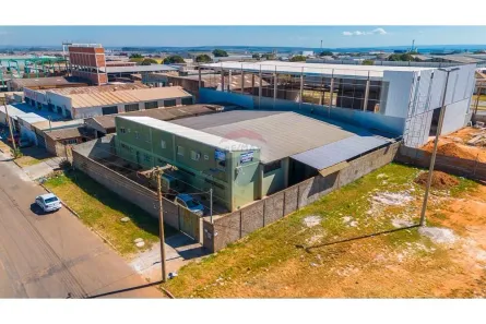 Galpão / Depósito / Armazém com 4 Quartos à venda, 750m² no Setor Industrial, Brasília