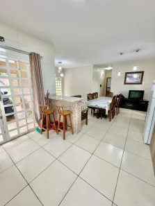 Fazenda / Sítio / Chácara com 2 Quartos à venda, 200m² no Piriquitos, Ponta Grossa