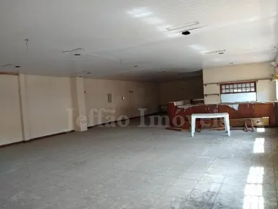 Loja / Salão / Ponto Comercial à venda, 440m² no Niterói, Volta Redonda
