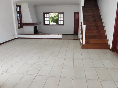 Casa de Condomínio com 5 Quartos para venda ou aluguel, 360m² no Alphaville, Santana de Parnaíba