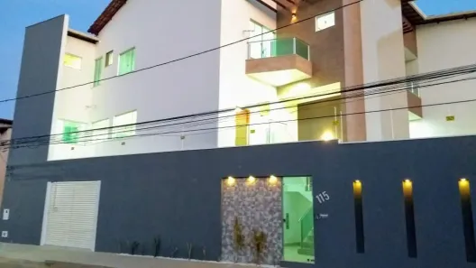 Casa com 3 Quartos para alugar, 120m² no Santo Agostinho, Governador Valadares