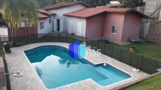 Fazenda / Sítio / Chácara com 3 Quartos à venda, 197m² no Aglomeração Urbana de Jundiaí, Louveira