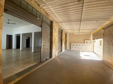 Loja / Salão / Ponto Comercial à venda, 175m² no Vila Tito de Carvalho (Vila Xavier), Araraquara