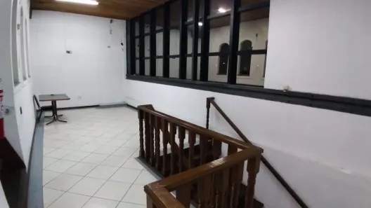 Prédio Inteiro para alugar, 350m² no Vila Bocaina, Mauá